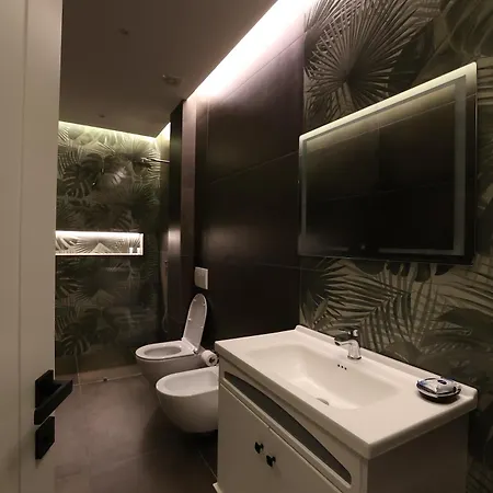 Elvis Hotel Mjull-Bathore